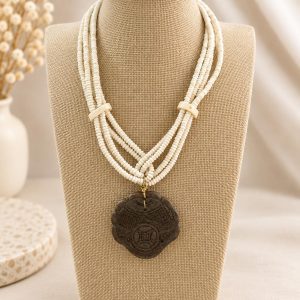 Collar Jade Marrón