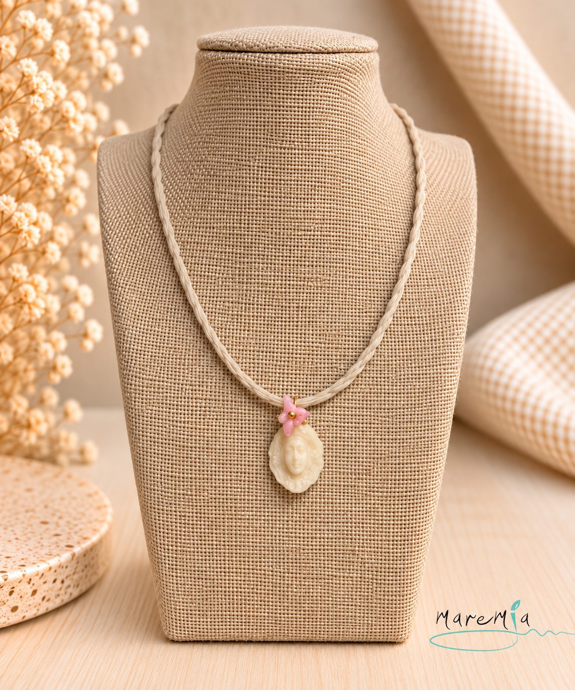 Collar Rostrillo cordón beige