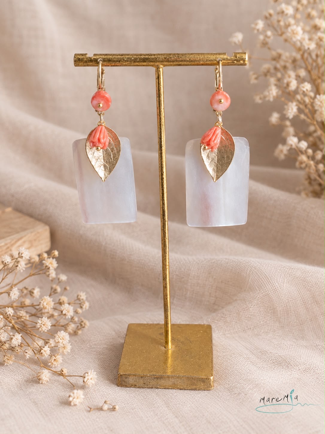 Pendientes Coral Y Hoja Dorada
